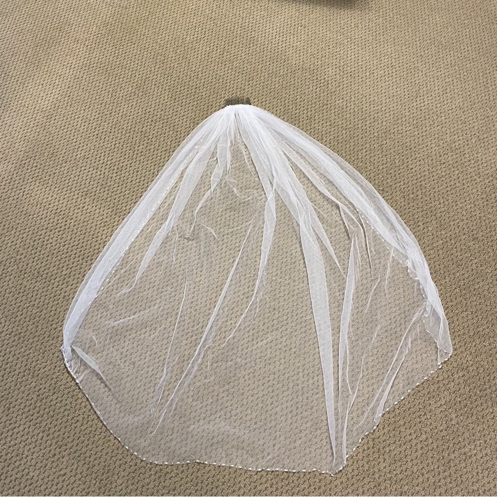 Wedding veil mid length 38” from clip